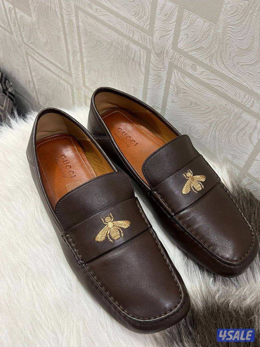 جوتي قوتشي اصلي مقاس ٤٤ونص3