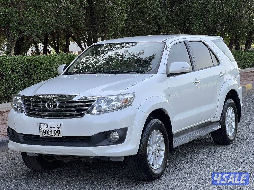 للبيع فورتنر 2015 عداد 130 الساير0