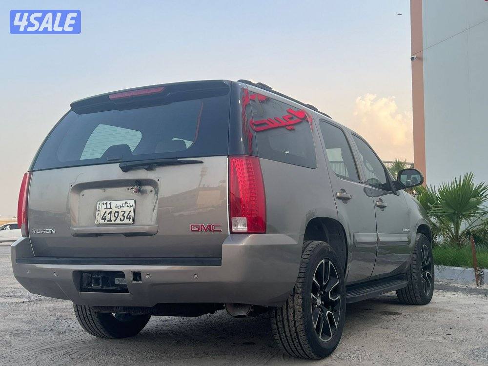 جي ام سي موديل 2007 لون برونزي عداد 480 الف بحاله ممتازة4