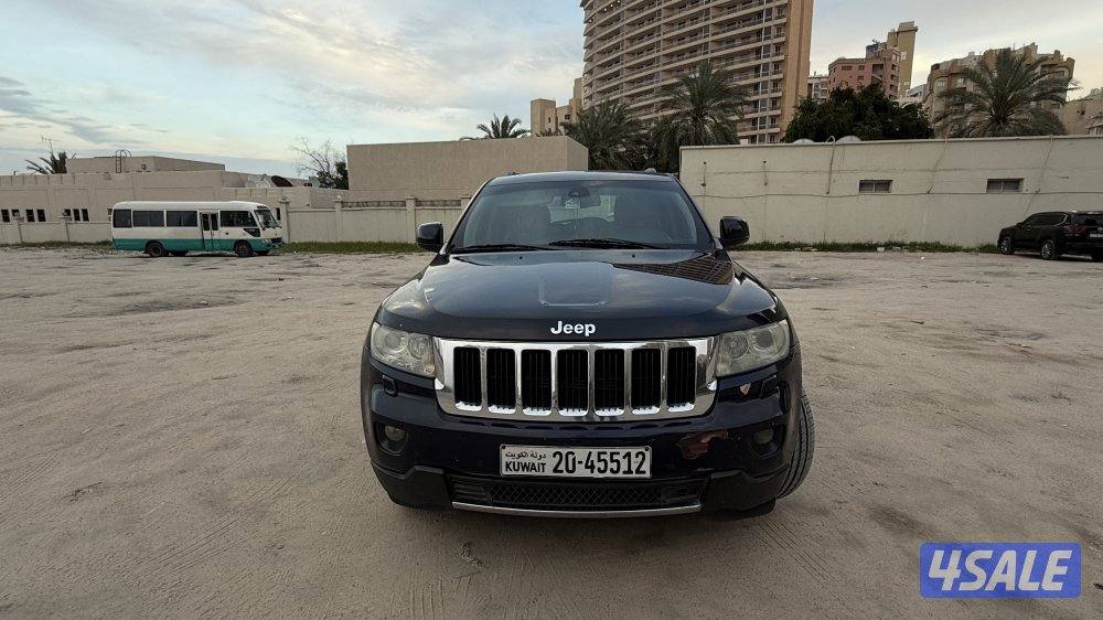 جراند شيروكي 2012، 6 سلندر، دفع رباعي مفصول، قابل للمساومة.0