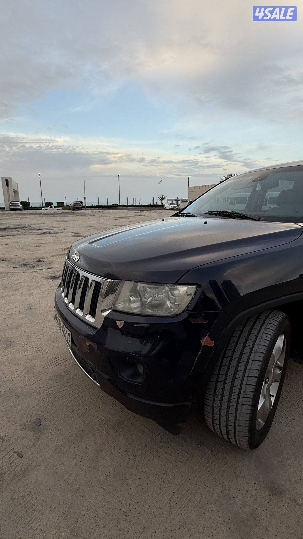 جراند شيروكي 2012، 6 سلندر، دفع رباعي مفصول، قابل للمساومة.1