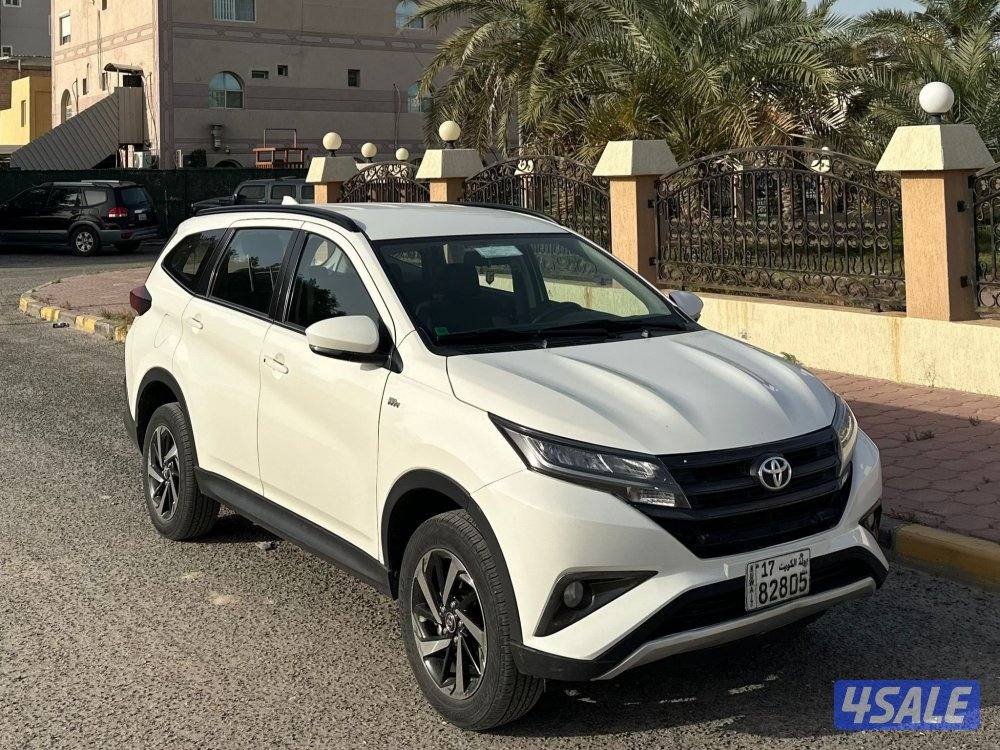 للبيع رش موديل 2020 عداد 200 الف صبغ الوكاله شرط الفحص وارد الساير0