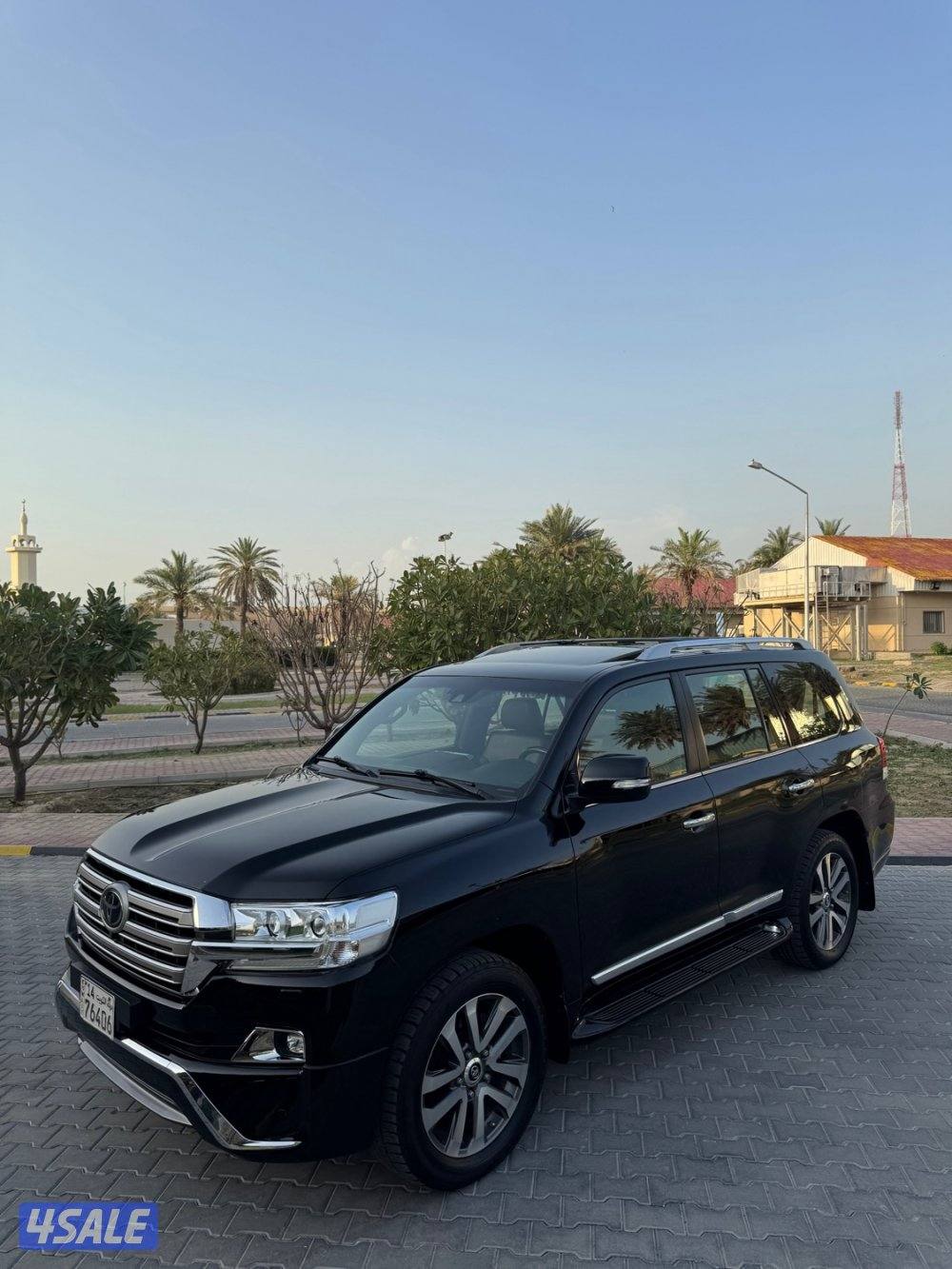 للبيع لاند كروزر 2016 VXR بحالة الوكالة1