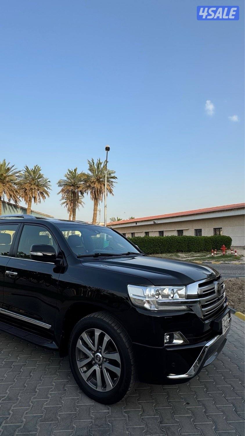 للبيع لاند كروزر 2016 VXR بحالة الوكالة4