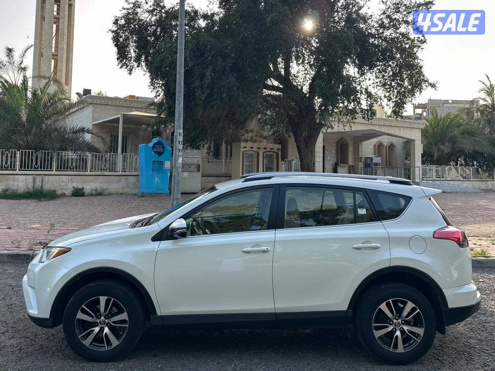 للبيع راف 4 موديل 2018 عداد 150 الف شاصي لايوثر1