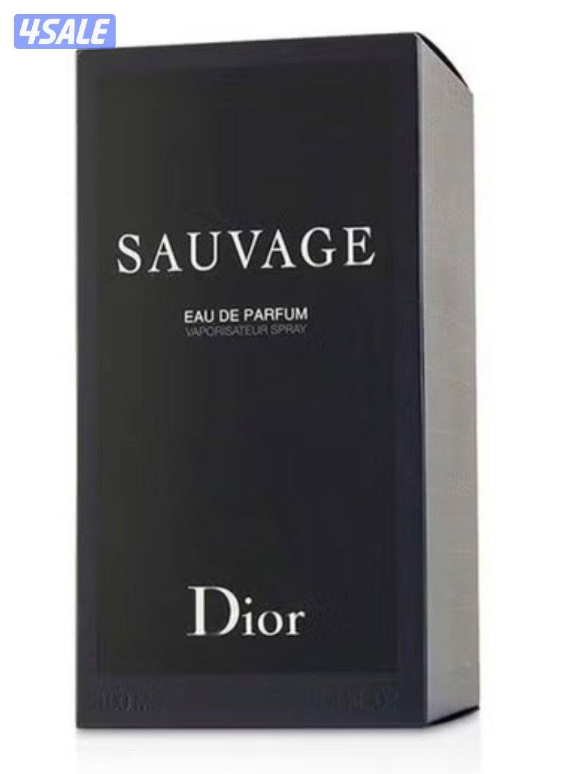 Dior Sauvage Eau De Parfum 100ml0