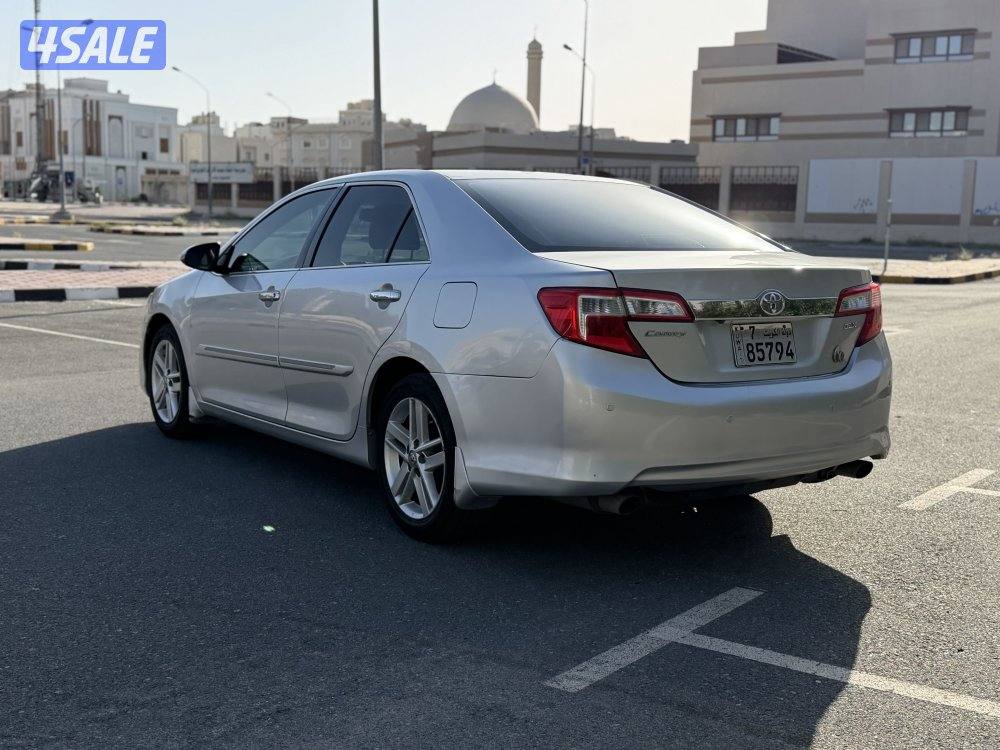 للبيع كامري Glx بحاله ممتازه0