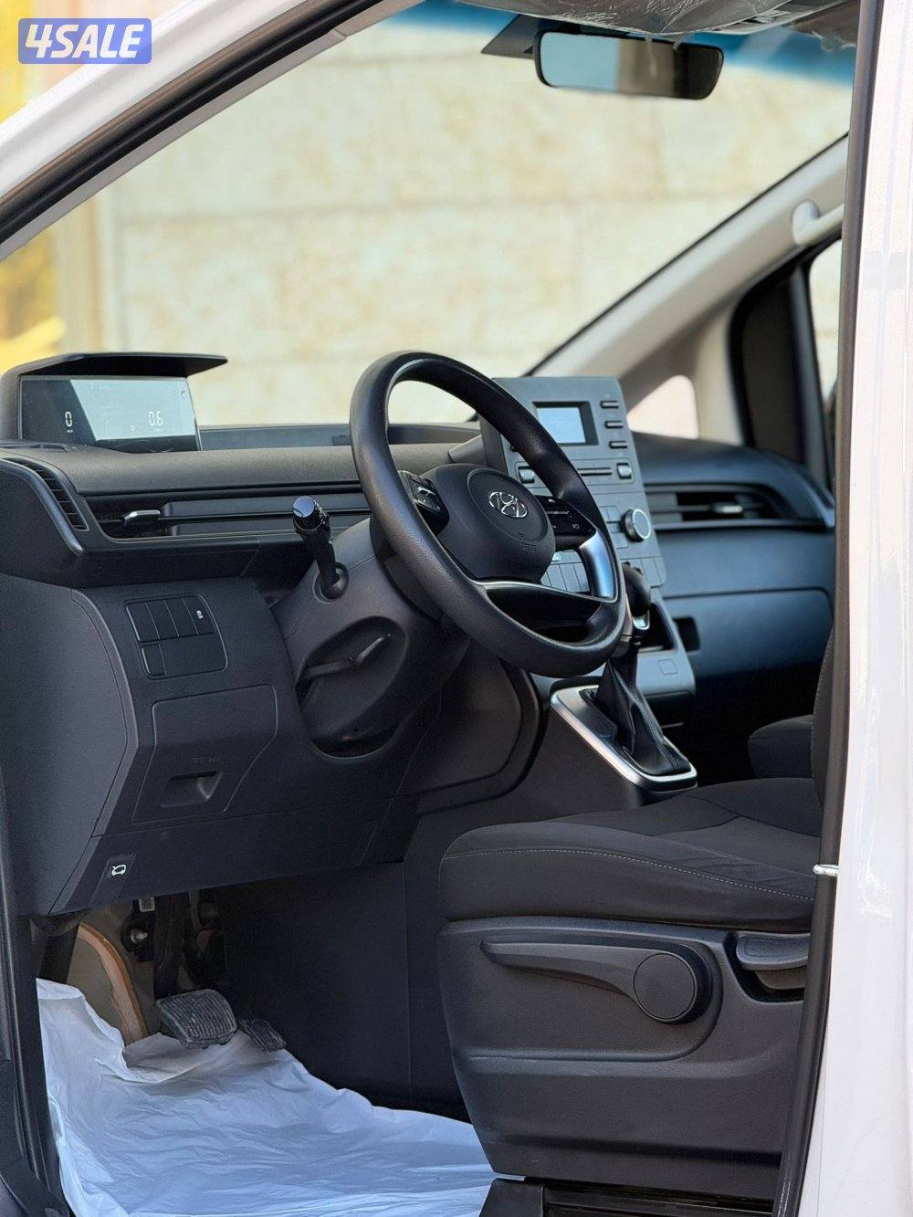 هوينداي ستاربا ١٢ راكب5