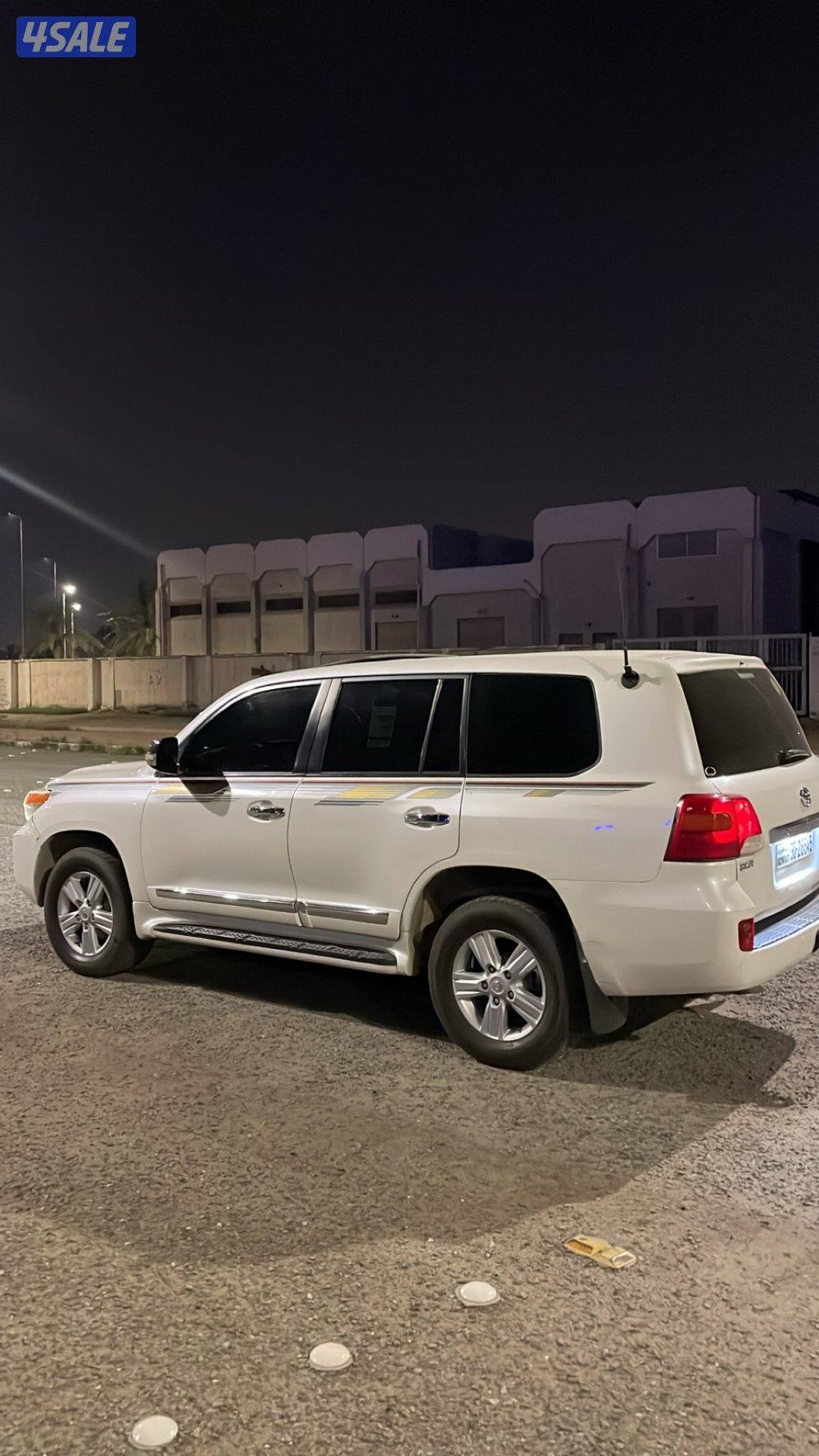 للبيع لاندكروزر ٢٠١٤GXRصبغ الوكاله بلكامل شرط الفحص ماشي٥٠٠الف10