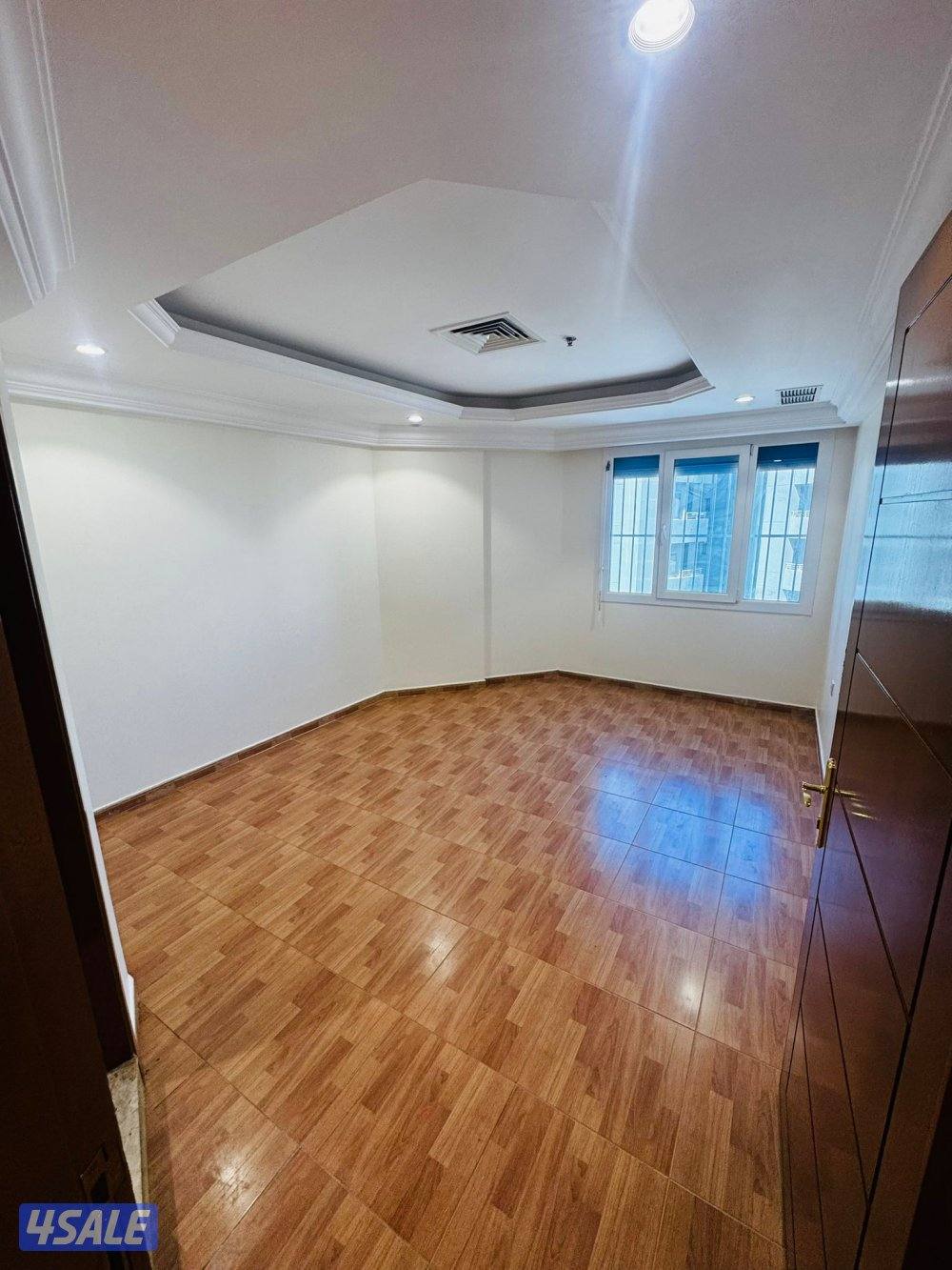 للايجار شقه بحرية شاملة1