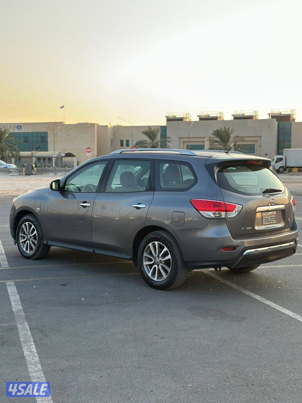 باثفايندر موديل 2015 بحالة الوكاله عداد 2702