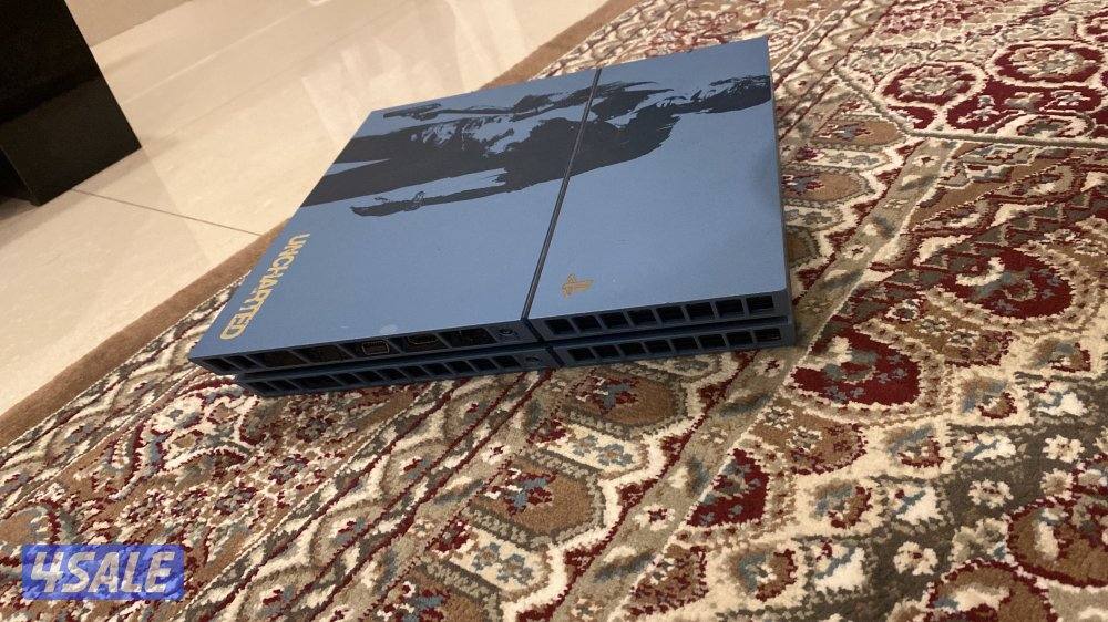 للبيع سوني فور مع يد  بسعر مقبول1