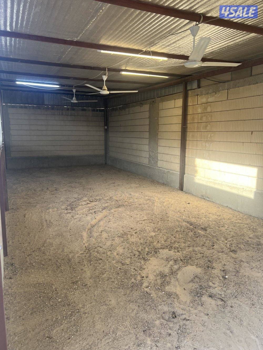 الايجار محصار كبد قطعه 9 علي شارع الجمعيه قريب الخدمات  ومزادات مؤثث9