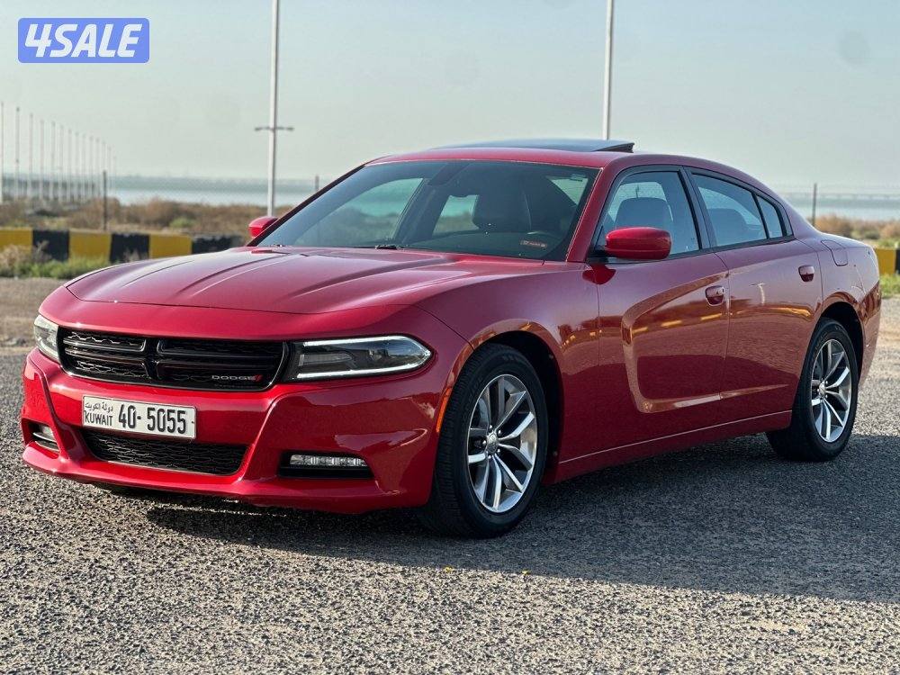 للبيع تشارجر SXT ماشي ١٣٠ الف كيلو سيرفس وكالة0