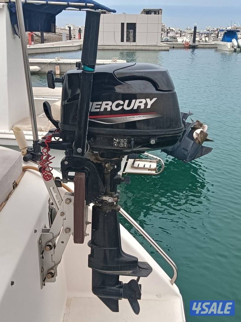 دنقي 8 قدم البوم مارين مع مكينه 6 حصان 4 ستروك2