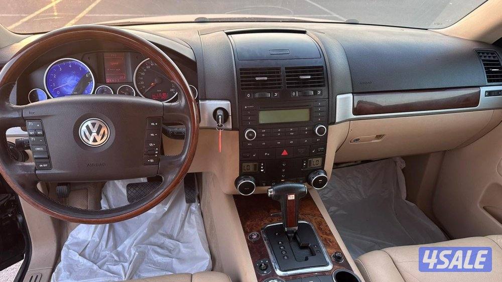 طوارق موديل 2010 بحالة الوكاله عداد 115 🔥5