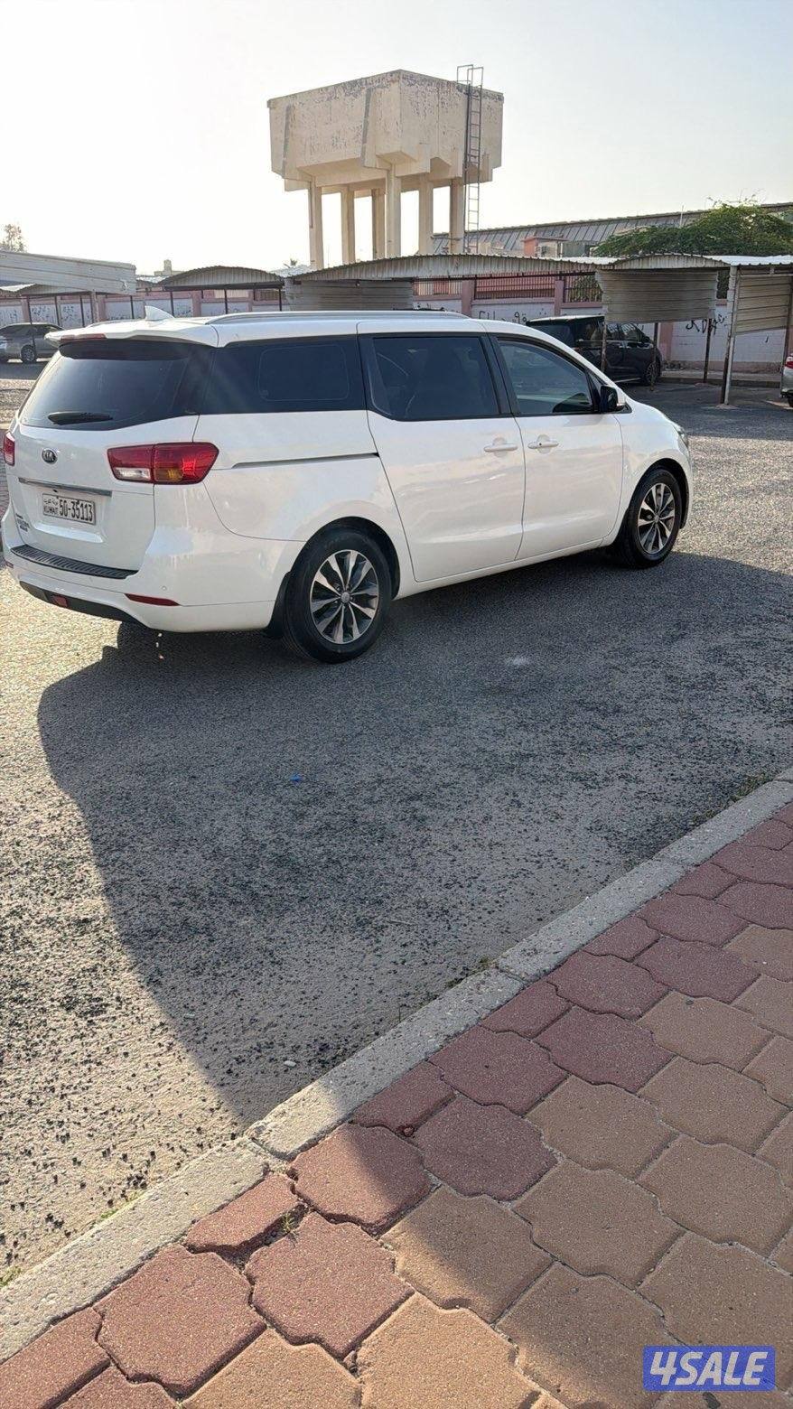 للبيع كيا كرنفال 20184