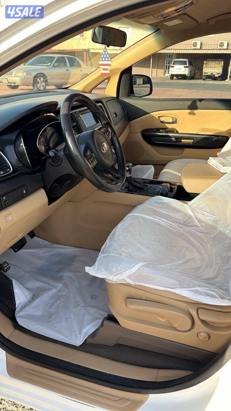 للبيع كيا كرنفال 20189