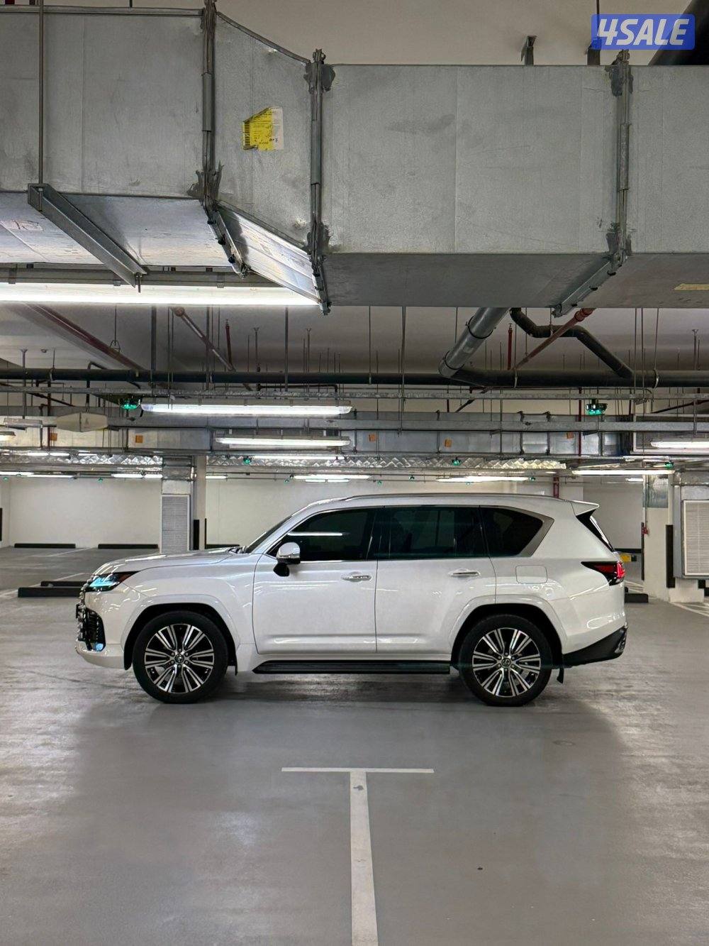 لكزس LX600 الساير موديل ٢٠٢٢ درجه اولى عداد 62 الف1