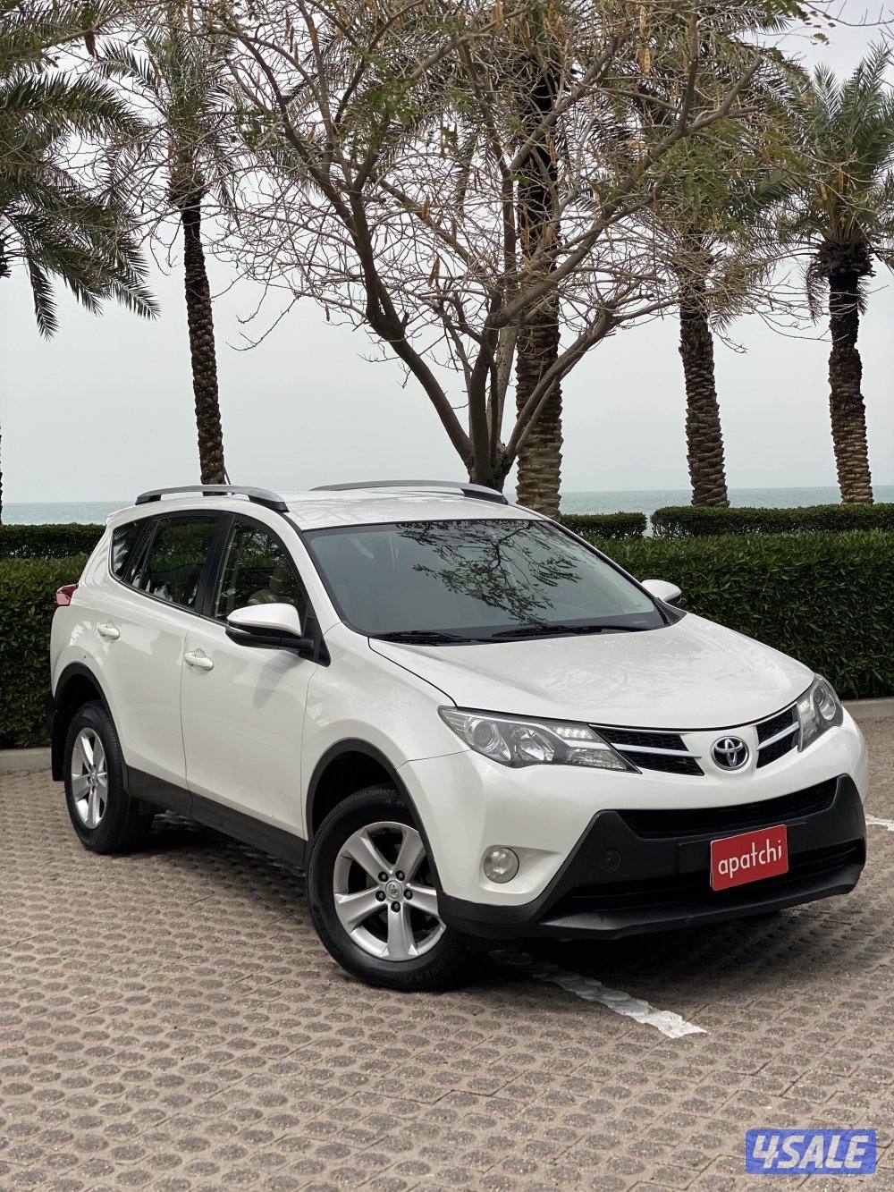 للبيع تويوتا راف فور 20142