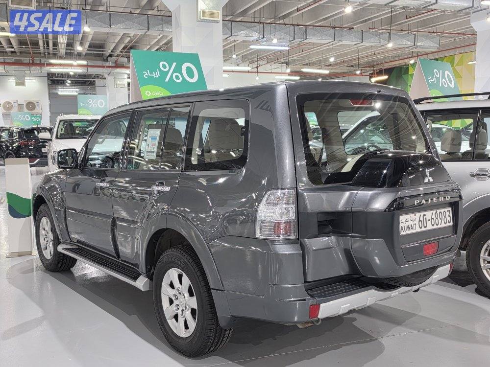 Mitsubishi Pajero1