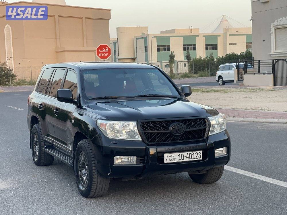 لاندكروزر 20111