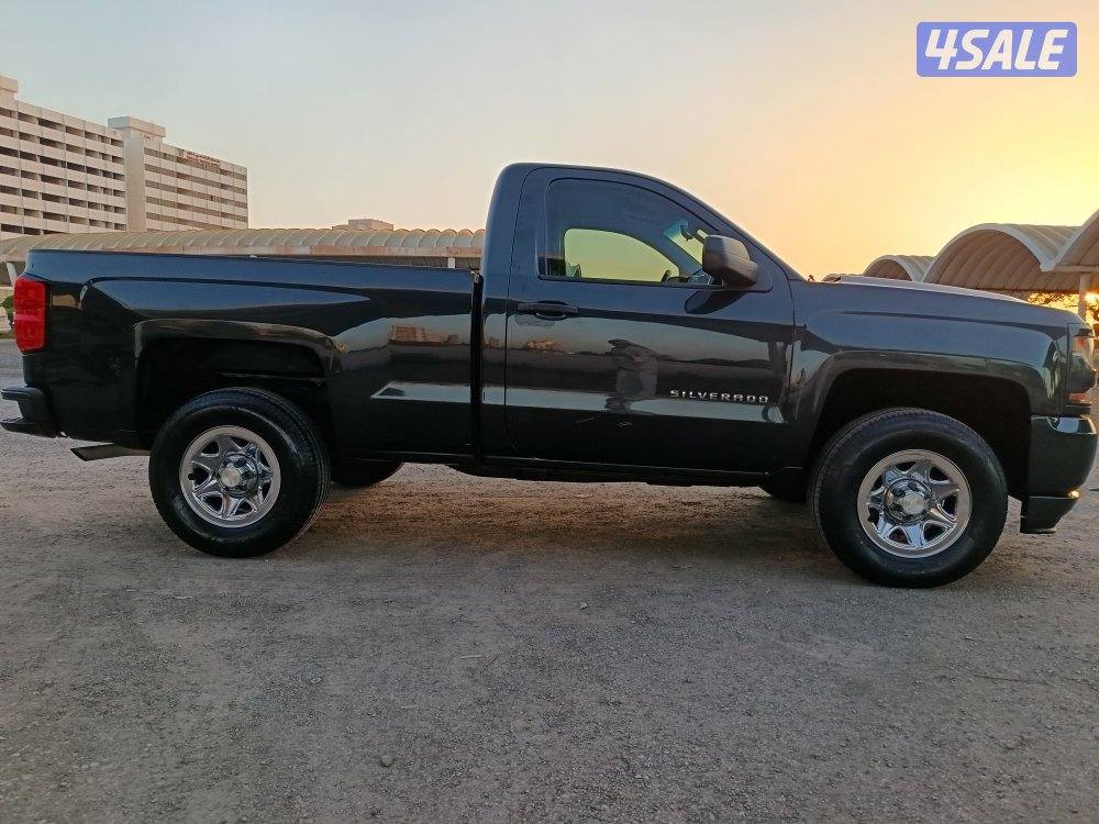 وانيت شفر سلفرادو 2017 الغانم بحاله ممتازه وبشرط الفحص2