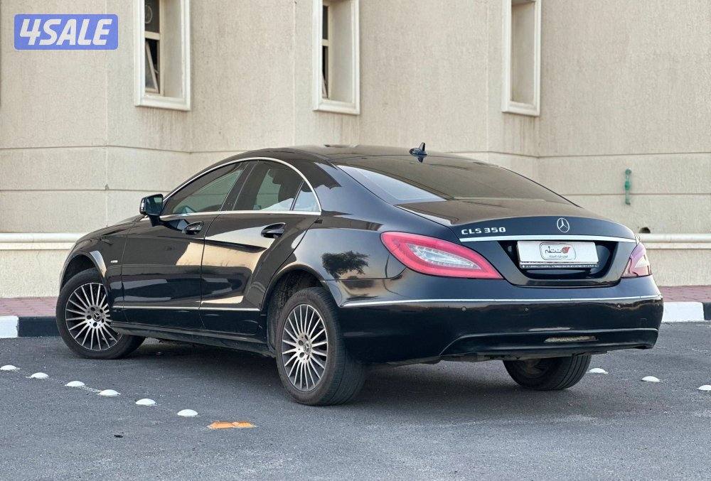 للبيع مرسيدس CIS3504