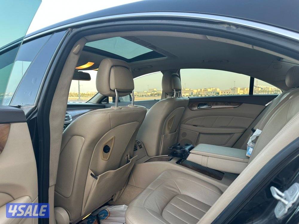 للبيع مرسيدس CIS3506