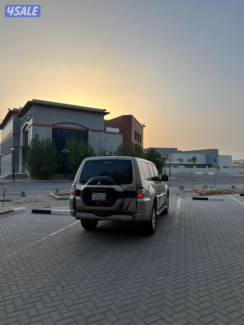 للبيع باجيرو 20182