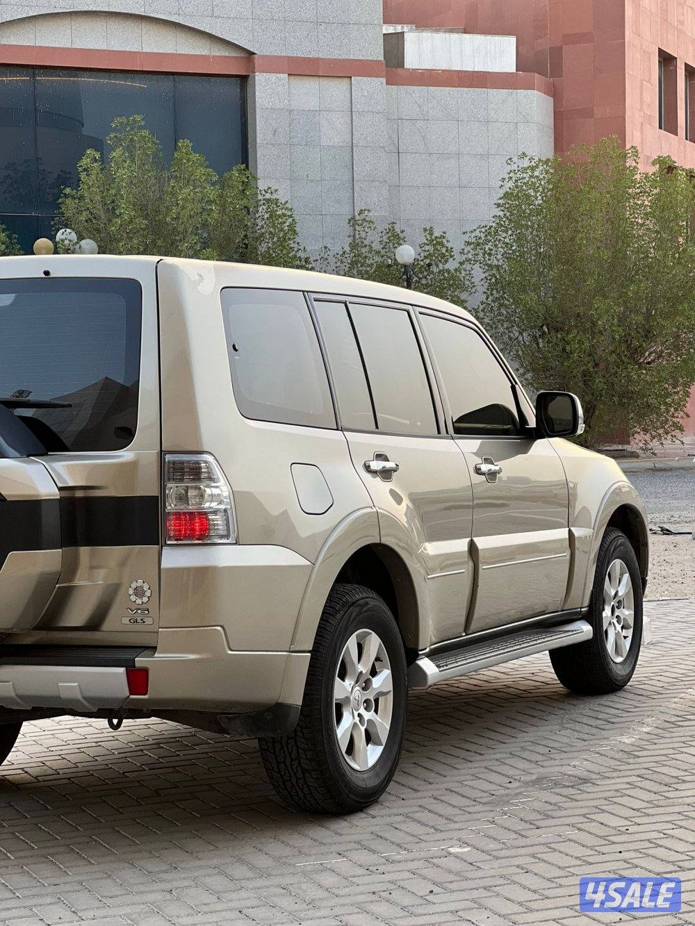 للبيع باجيرو 20183