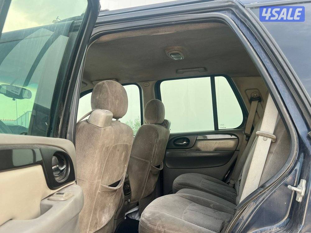 جي ام سي انفوي موديل 2009 لون كحلي عداد ٣٣٨ الف بحاله ممتازة4