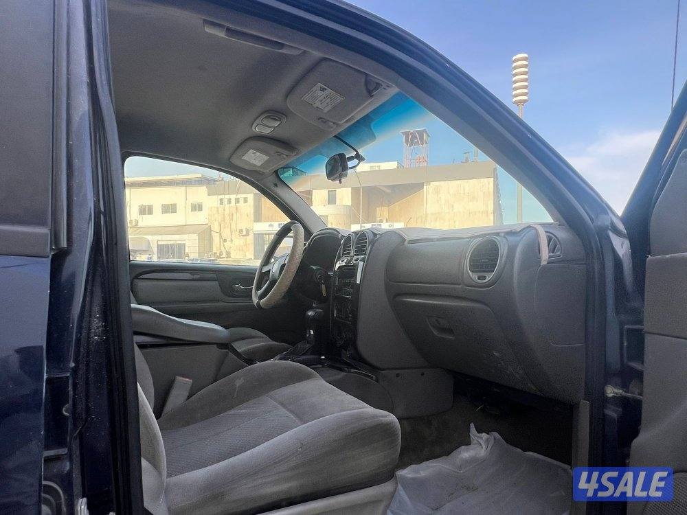 جي ام سي انفوي موديل 2009 لون كحلي عداد ٣٣٨ الف بحاله ممتازة5