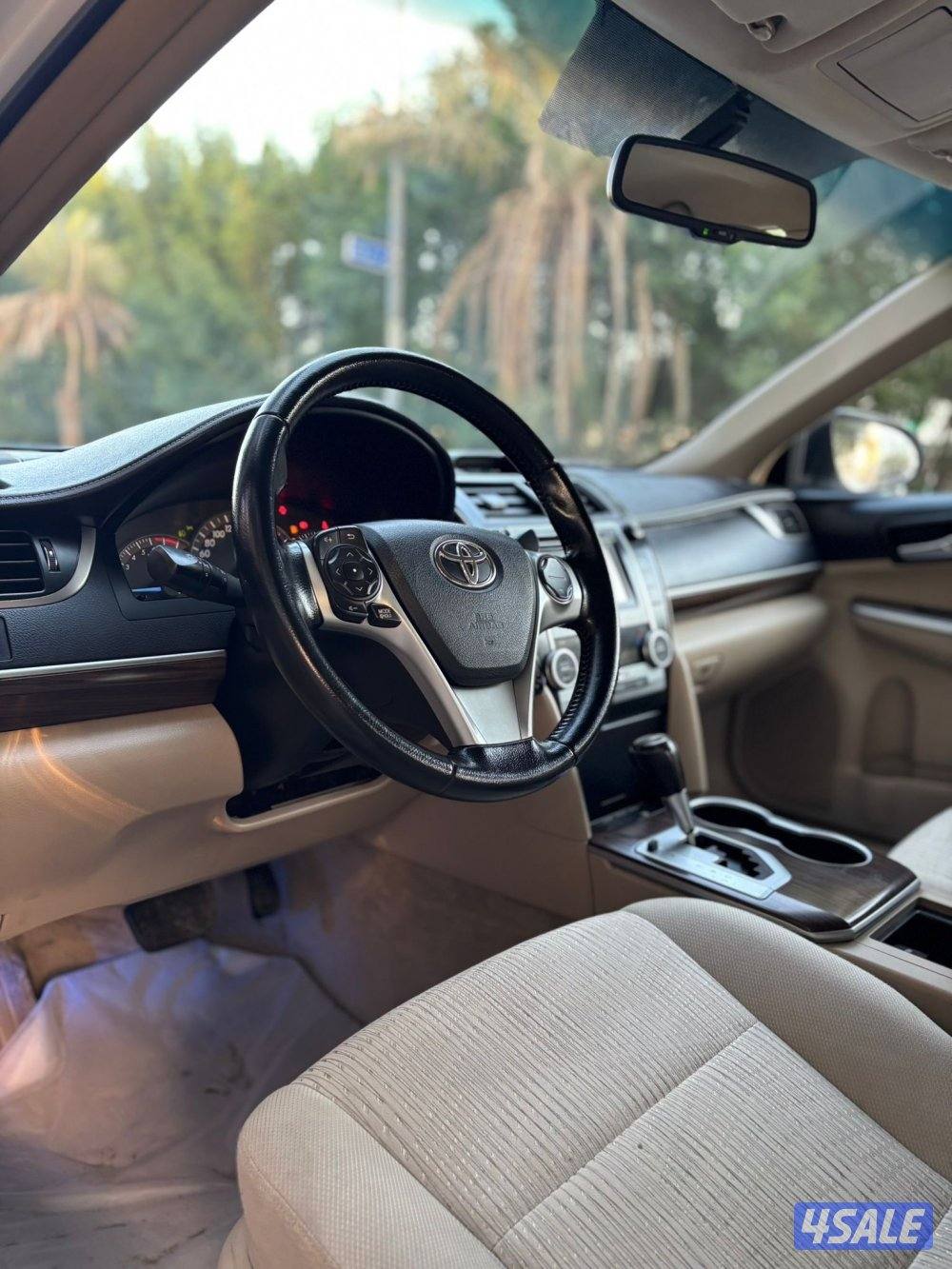 للبيع كامري 2015عداد124الف3