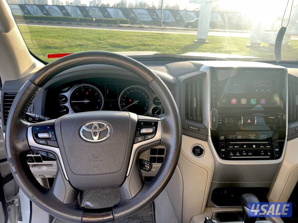 Land Cruiser Grand Touring GXR 20194