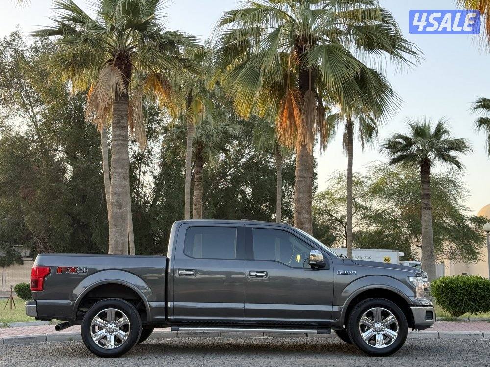 وانيت فورد لاريت 20192