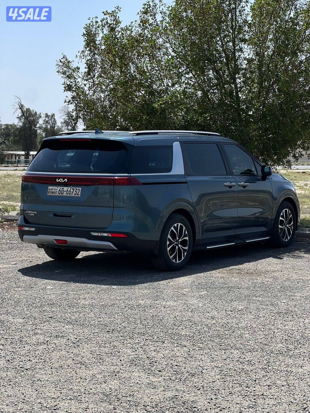 بحاله وكاله شبه جديد ماشي 17 الف فقط0