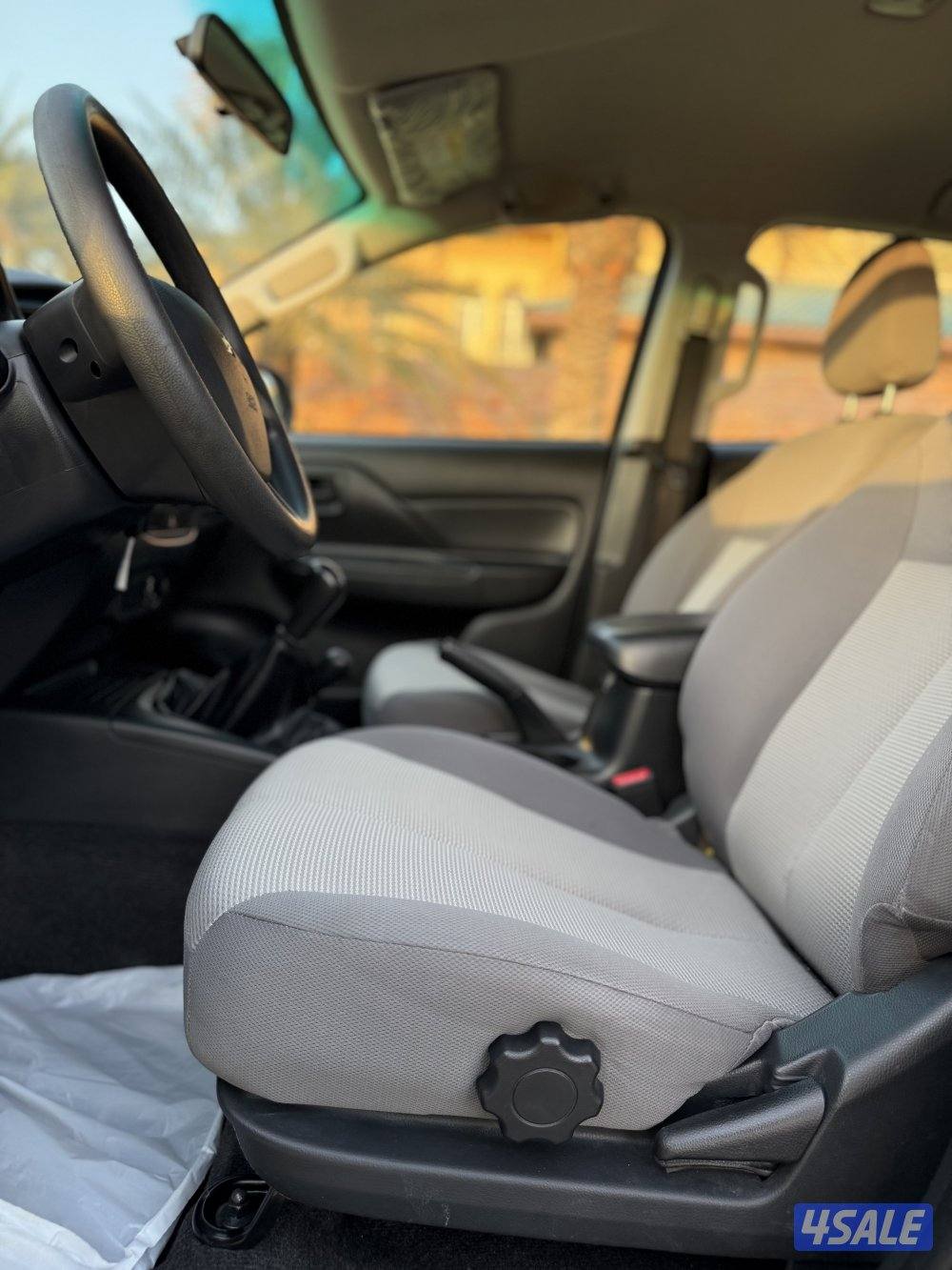 ميتسوبيشي L200 صبغ الوكالة5