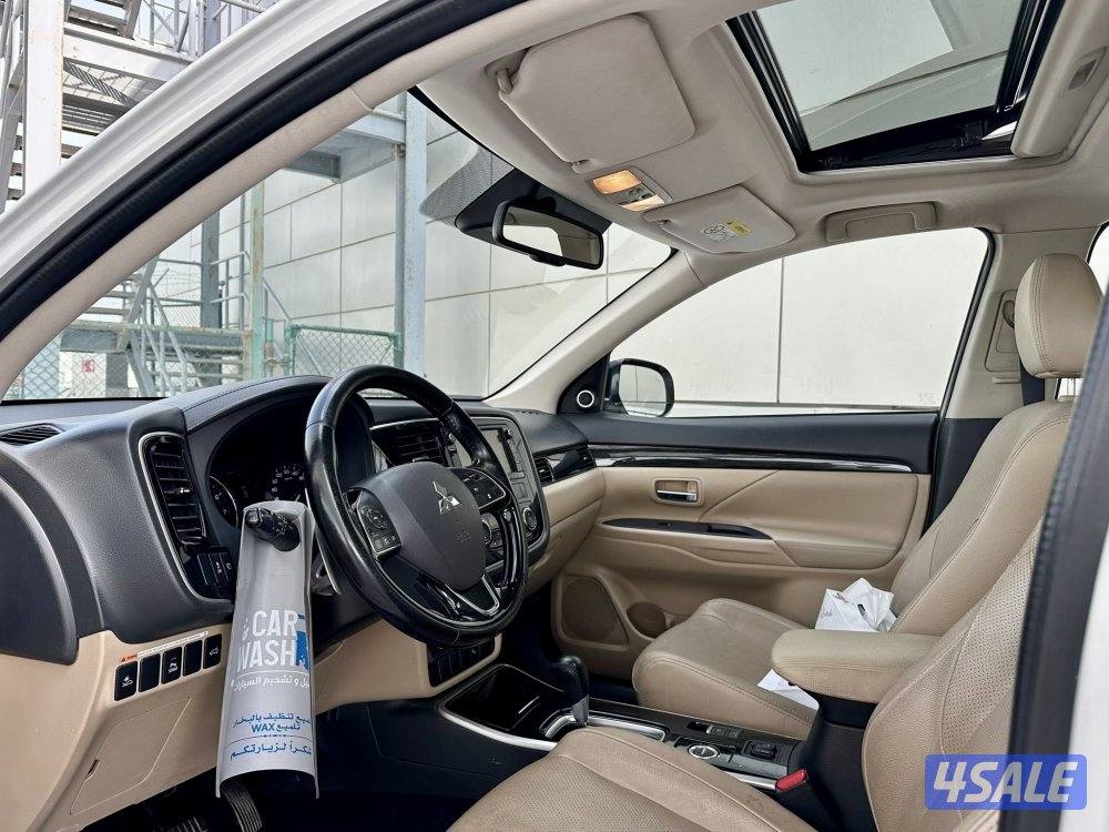 اوتلاندر / ٢٠١٧9