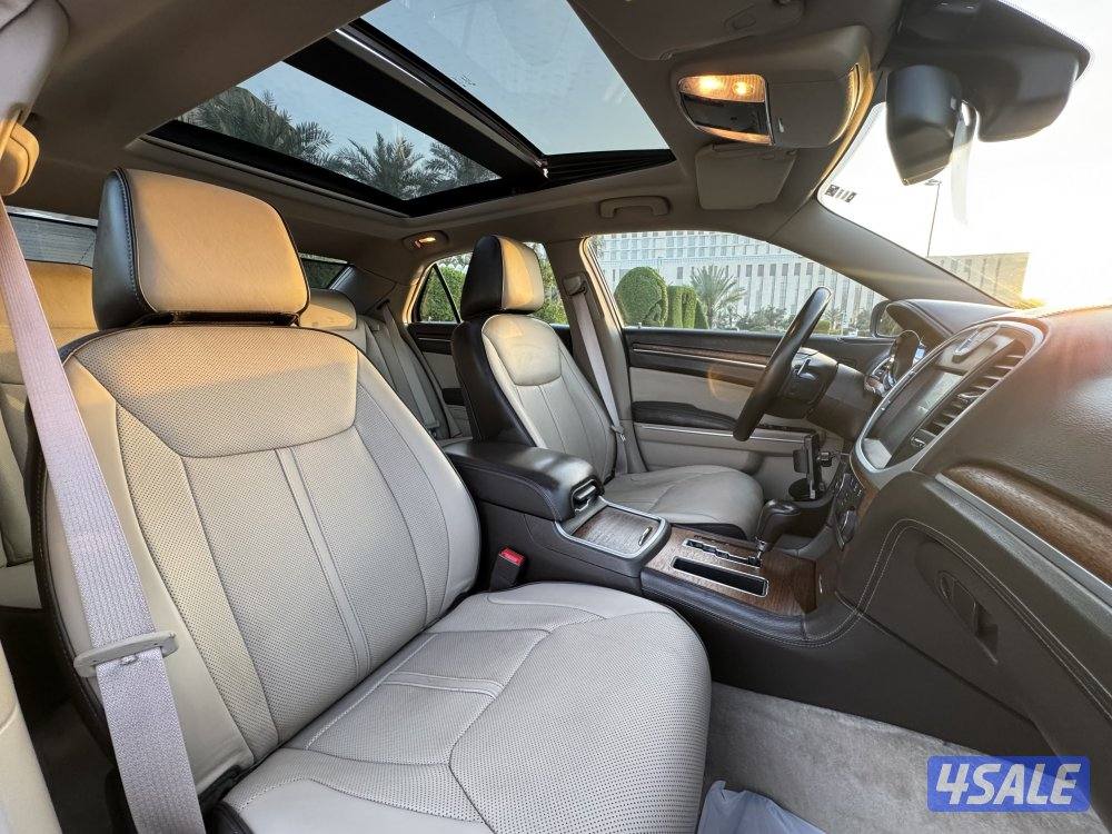 كرايزلر C300 V8 موديل 2014 بحاله نادره جدا10