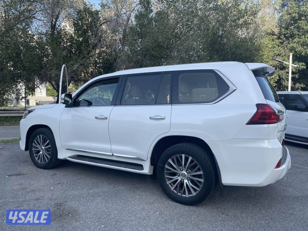 للبيع جيب لكزس LX460 موديل 20174