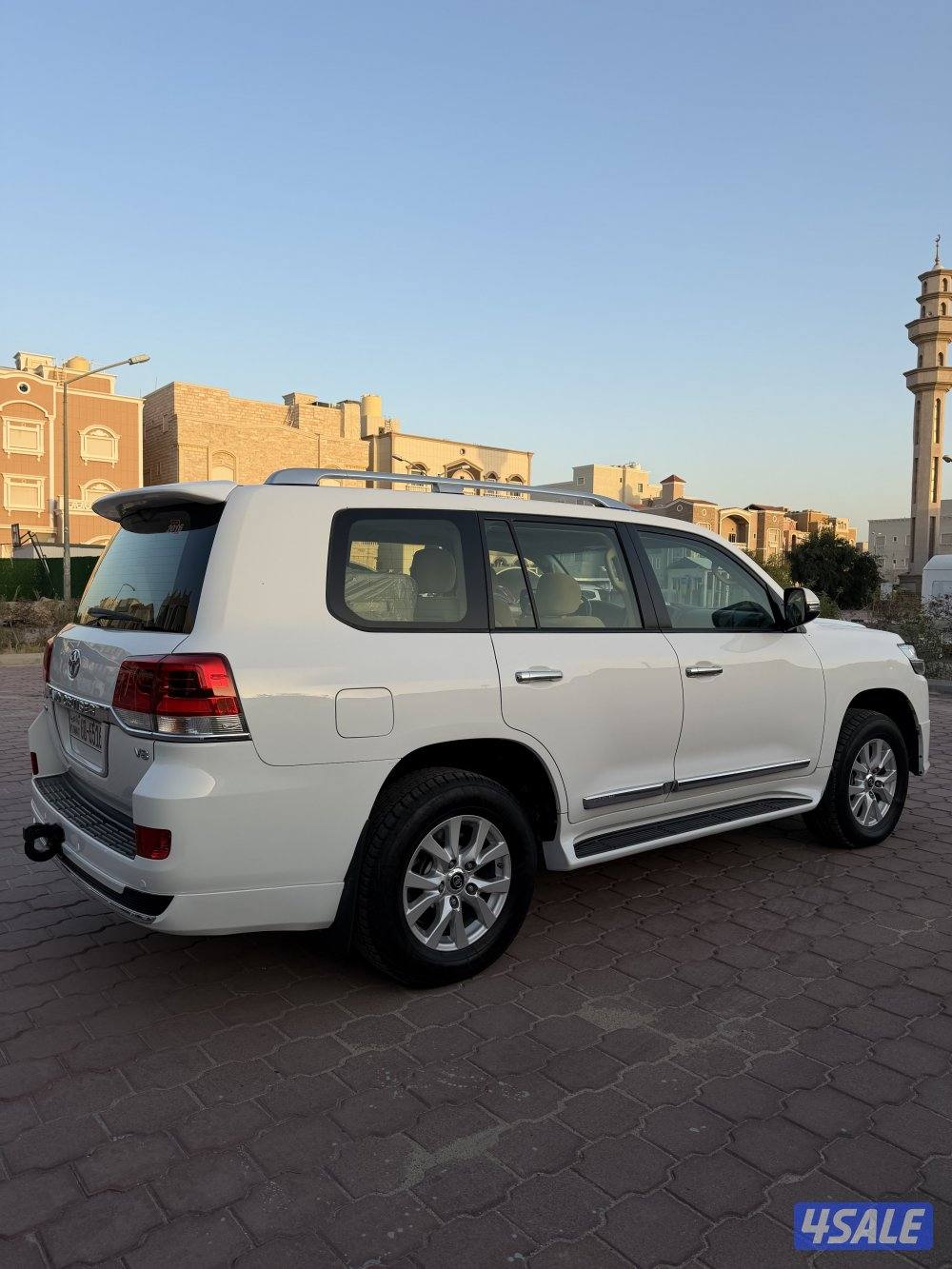 لاند كروز 8 سلندر عداد 2205