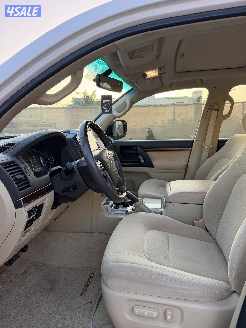 لاند كروز 8 سلندر عداد 2206