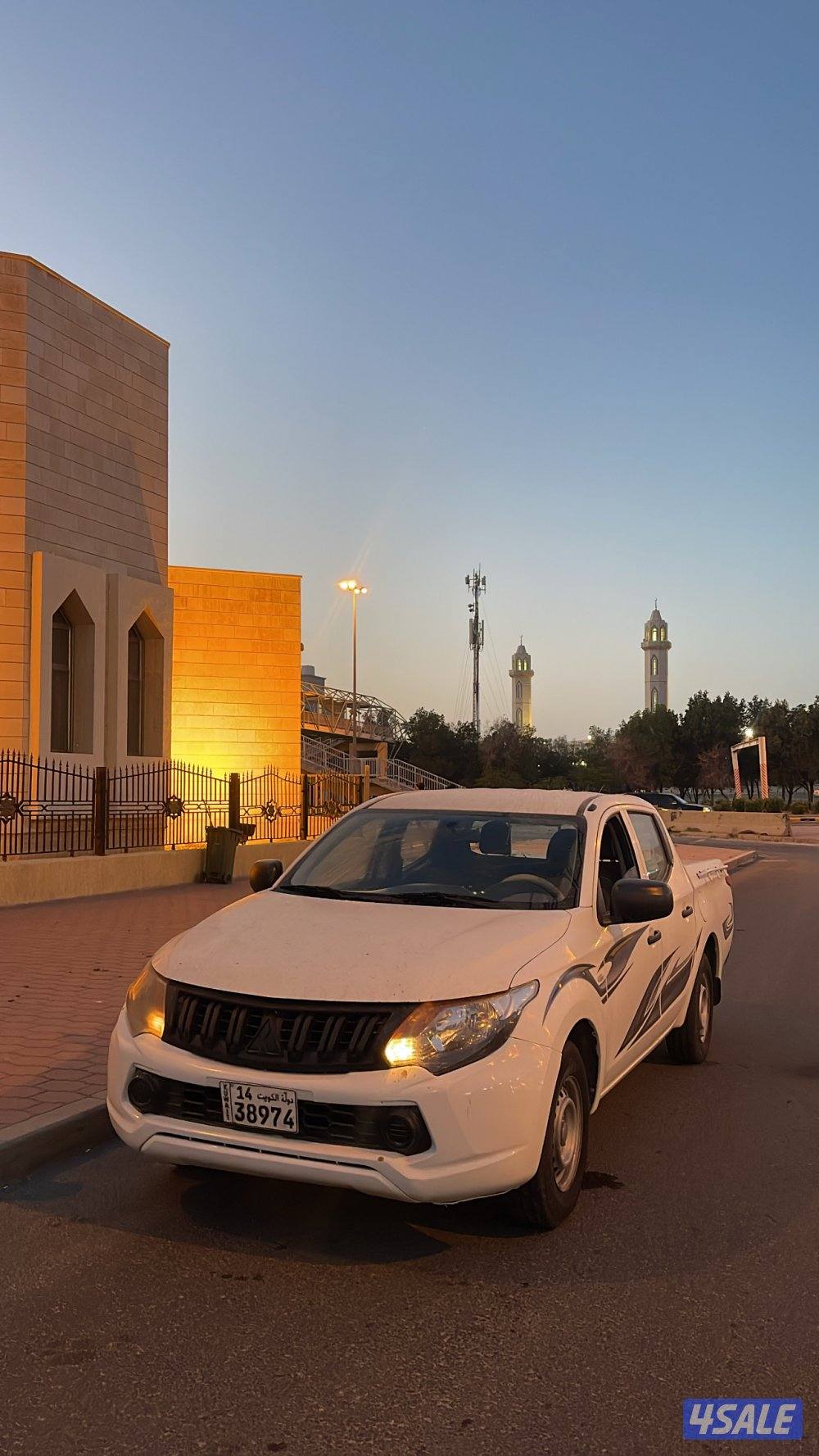 وانيت مستبيشي 20162