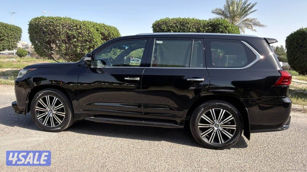 لكزش 2018 Lx درجة اولى لون اسود ملكي من الداخل جلد احمر7