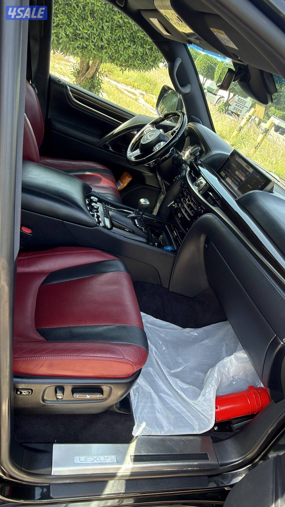 لكزش 2018 Lx درجة اولى لون اسود ملكي من الداخل جلد احمر8
