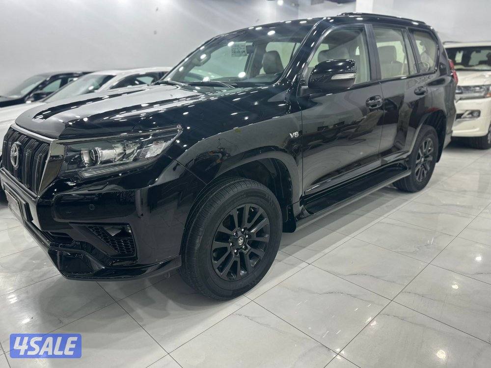 برادو VXميدانيا إديشن موديل ٢٠٢١ وارد الساير فل كامل ماشي ١٤٠ ألف كم2