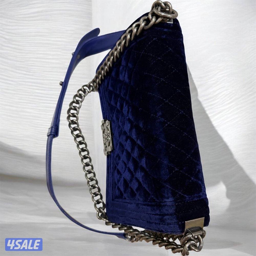 Used original velvet blue mini Chanel3