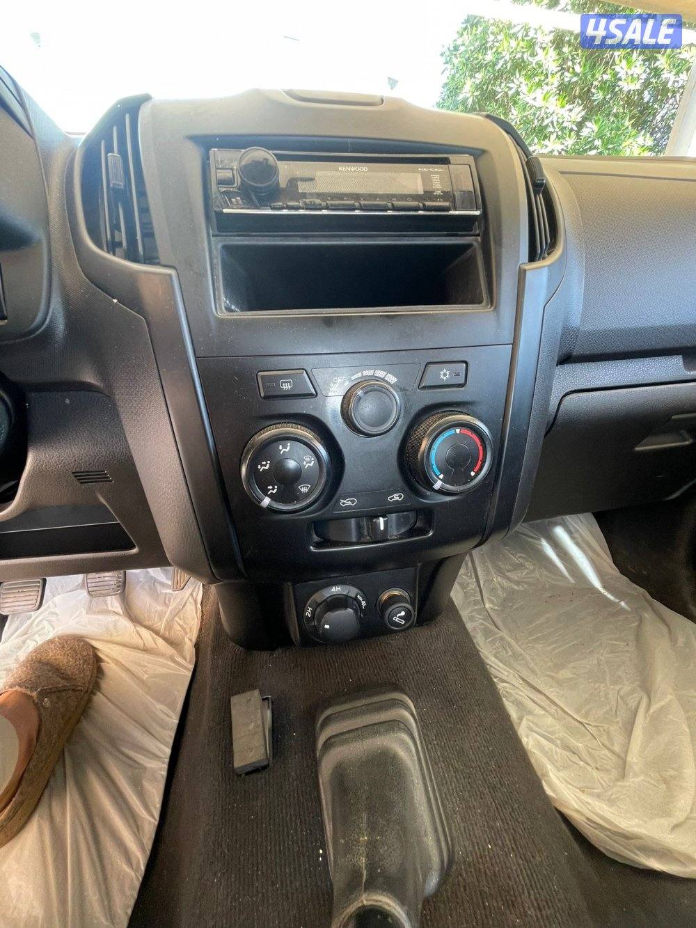 للبيع وانيت ايسوزو 2023 دبل صبغ الوكاله7