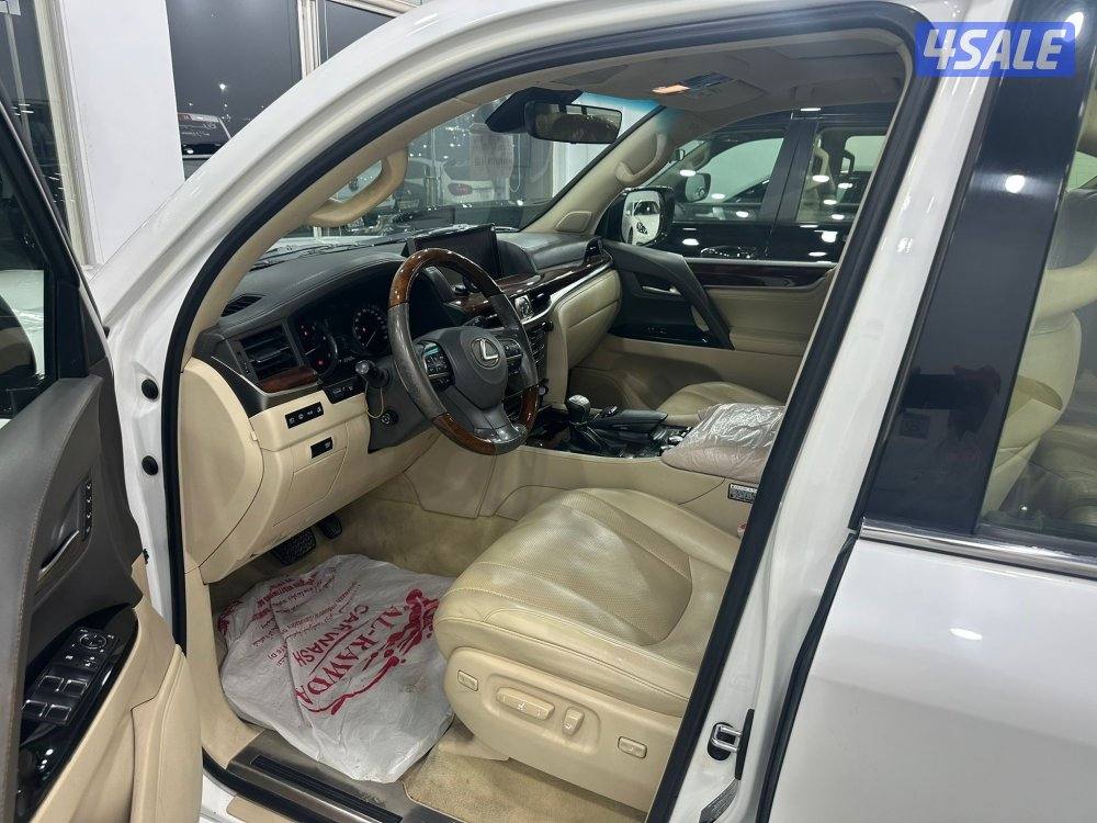 لكزس LX 570 موديل ٢٠١٦ وارد قطر الدرجه الأولى ماشي ١٧٨ ألف كم4